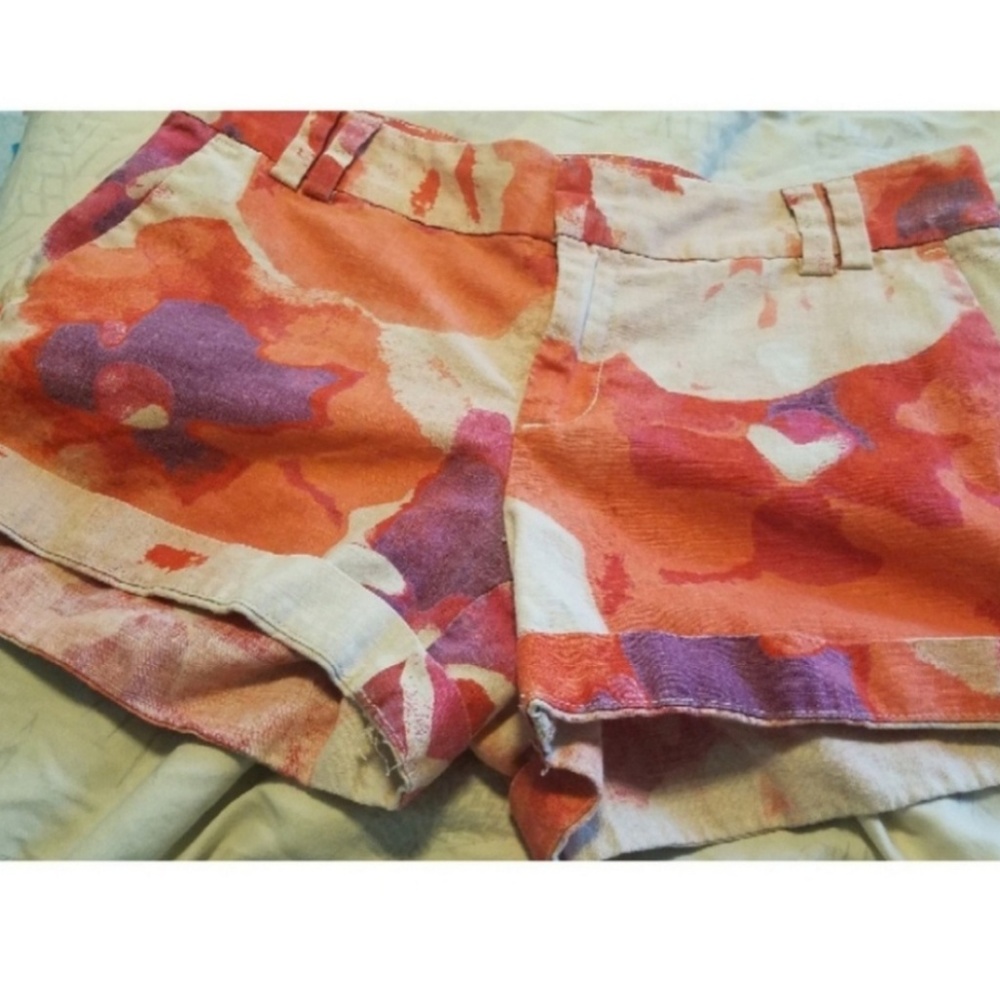 3/$20- LOFT floral shorts- size 2 - Picture 4 of 8